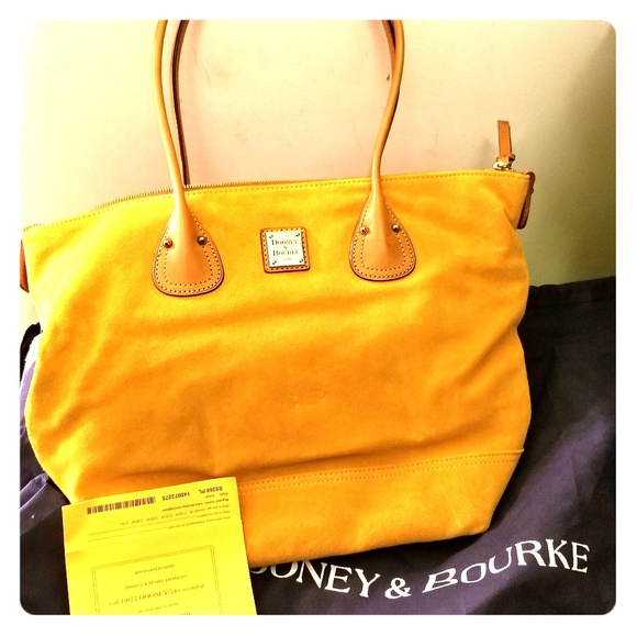 Purse - Picture 1 of 5